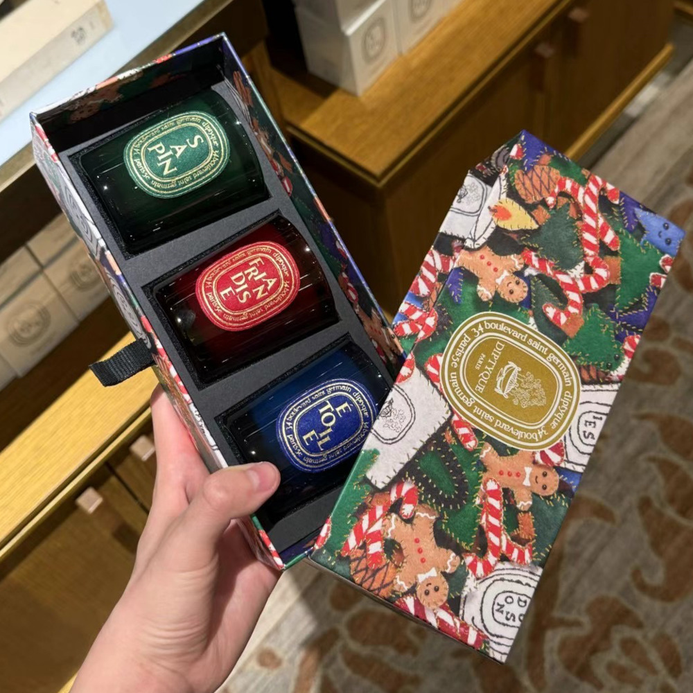 Diptyqueing Christmas Tree Rom - огляд і ціна Home Fragrance Diptyque